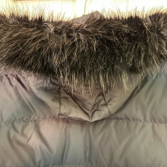 SUPER WARM LAND'S END DOWN COAT - Picture 5 of 7